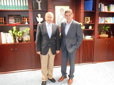 Με τον Πρέσβη της Ουκρανίας συναντήθηκε ...
