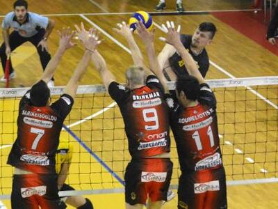 H Παναχαϊκή θέλει μόνο το τρίποντο κόντρ...