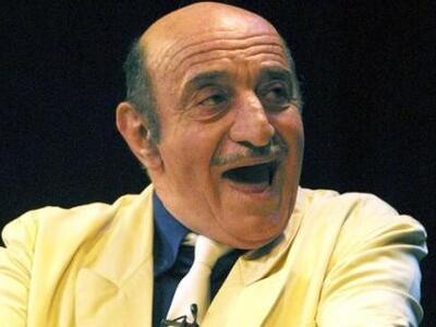 Κώστας Τσάκωνας: "Γεια σας είμαι κα...