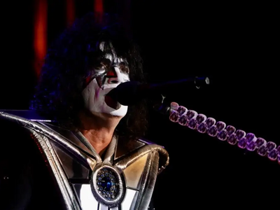 Πέθανε ο κιθαρίστας των Kiss σε ηλικία 74 χρόνων