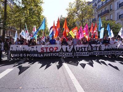 Γαλλία: Σε απεργιακό κλοιό για τις περικ...