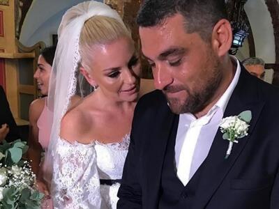 Eλισάβετ Μουτάφη: Tα στέφανα του γάμου τ...