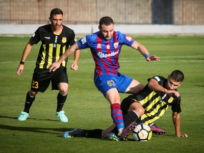 Ασταμάτητος ο Απόλλωνας Λάρισας-Απομακρύ...