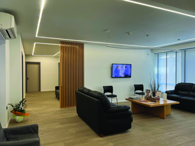 Barliga Plastic Surgery: Ζεστή και άμεση...