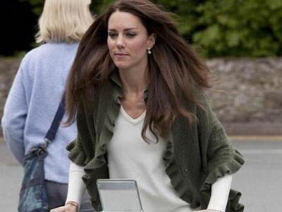 H Δούκισσα του Cambridge στο... supermar...