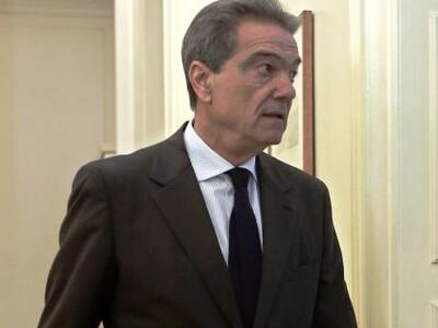 Τα "καρφιά" του Σηφουνάκη για ...