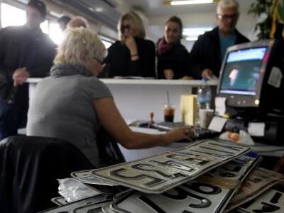 Επιστρέφονται άδειες οδήγησης, κυκλοφορί...