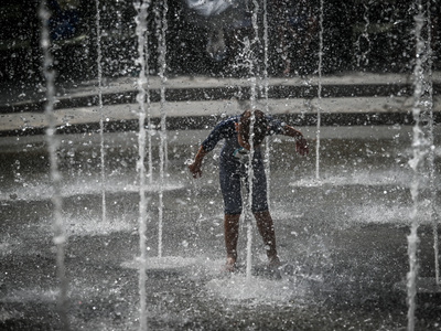 Καύσωνας - meteo: 174 σημεία με πάνω από...