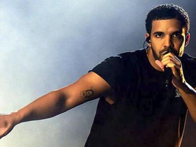 Ο σταρ της μουσικής Ντρέικ είναι γενναιόδωρος