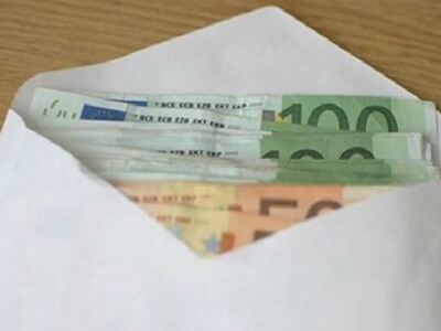 Συμβασιούχος δημοτικός υπάλληλος από την...