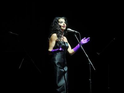 Χειροκροτήματα για τη Νίνα Λοτσάρη στην ...