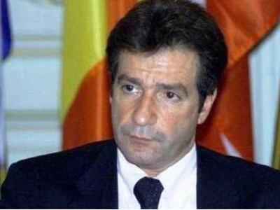 Αρσένης: «Μ' έκοψε με ανέντιμο τρόπο ο Καμίνης»