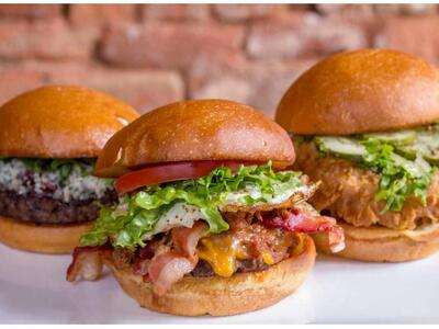 Umammy burgers: To street food στα καλύτερα του!