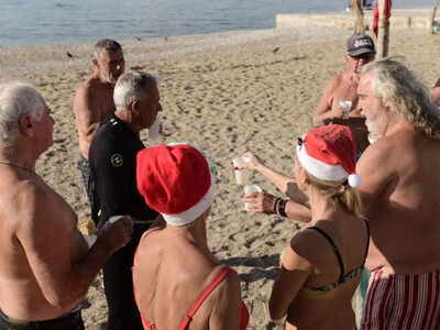 Πρωτοχρονιά: Βασιλόπιτα στην παραλία έκο...