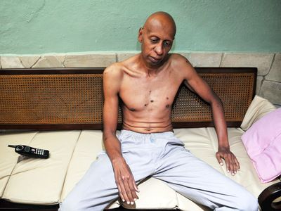 Η Κούβα συμφωνεί να απελευθερώσει 52 πολ...