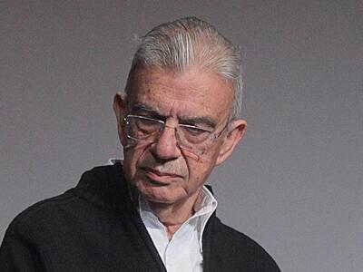 Αυτό είναι το τελευταίο βιογραφικό σημεί...