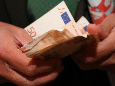 Τι θα γίνει με το εφάπαξ; Στην αναμονή χ...