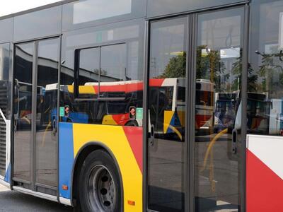 Προσέλαβαν μουσική..επιμελήτρια για τα λ...