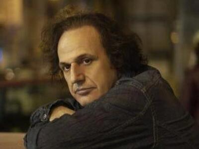 «Θα γίνει μια παγκόσμια αναίμακτη επανάσταση»