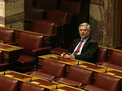 Π. Τατούλης: «Θα έρθω σε ρήξη με τις δομ...