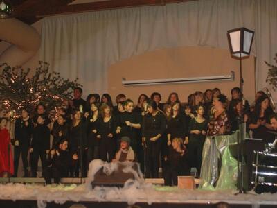 Κατάμεστη η «Πολιτεία» για τα «Χριστούγε...