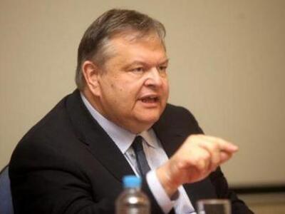 Άνοιγμα σε ΔΗΜΑΡ και Ποτάμι από τον Βενιζέλο