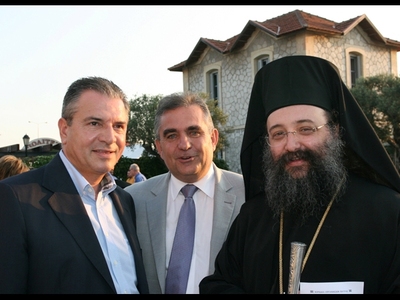 Τιμήθηκαν οι δάσκαλοι υπό τους ήχους της...