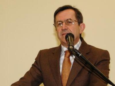 Νίκος Νικολόπουλος: Ραδιοφωνικό «πάρτι» ...