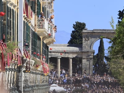 Πάσχα 2026: Αυξημένη η ζήτηση για ταξίδι...