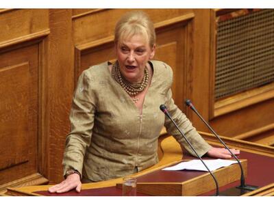 Πιπιλή: Στην βουλή κυκλοφορούν "μαι...