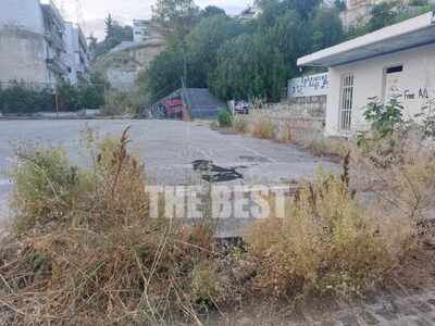 Πάτρα: Το χορταριασμένο γήπεδο στην υπό ...