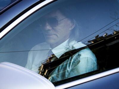 Aπό την "πίσω πόρτα" έφυγε ο Ψ...