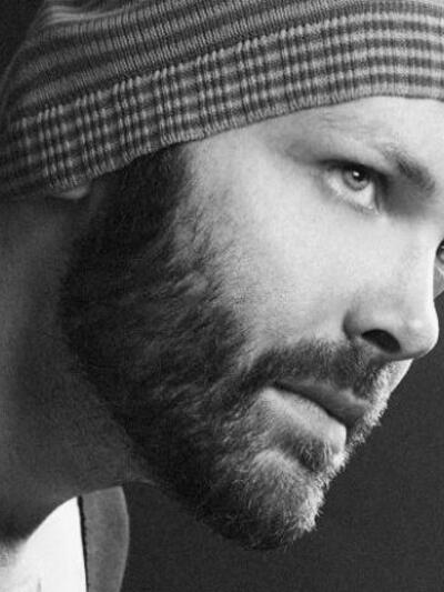 Ο Δημήτρης Στρέπκος των Celebrity Skin ε...