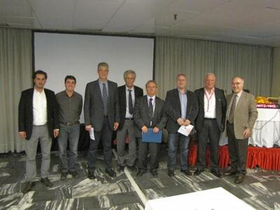 3ος από αριστερά ο κ. Τσολάκης , 1ος από...