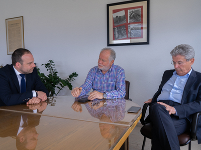 Θεμιστοκλής Ανδρέας Μπάκας: Σε αδιέξοδο ...