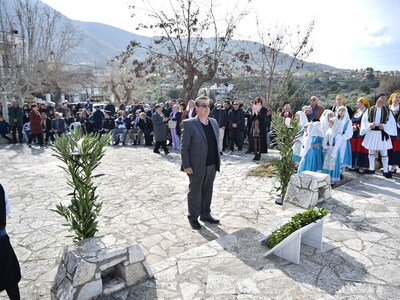 ΠΑΤΡΑ: ΔΕΙΤΕ ΦΩΤΟ από την εκδήλωση για την επέτειο της μάχης του Σαραβαλίου