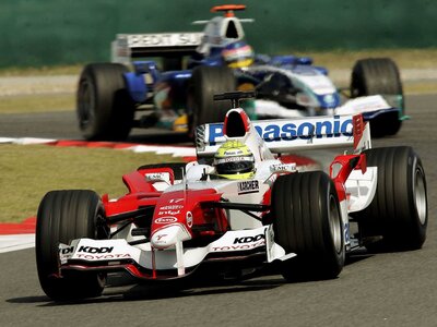 Εγκατέλειψε ο Σουμάχερ