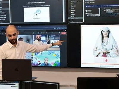 Αλβανία: Έγκυος σε 83 παιδιά η AI υπουργ...