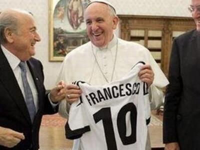 Πάπας Φραγκίσκος το 10άρι της FIFA