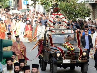 Πάτρα:ΔΕΙΤΕ κι άλλες ΦΩΤΟ από τον εορτασ...