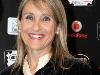 Star: Ζαχαρέα στο δελτίο, Τσαπανίδου το ...