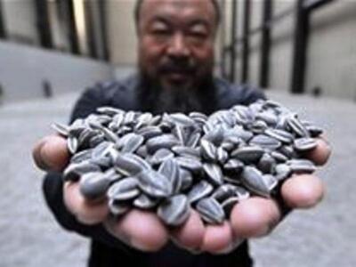 "O πιο ισχυρός καλλιτέχνης στον κόσ...