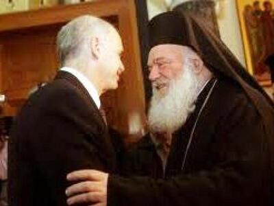 Τηλεφωνική επικοινωνία Παπανδρέου- Ιερώνυμου 