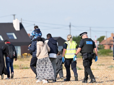 Βρετανία: «Εξαφανίστηκαν» 200 ασυνόδευτα...