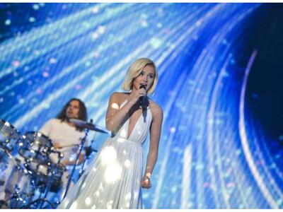 Aκούστε ένα από τα μεγάλα αποψινά φαβορί...