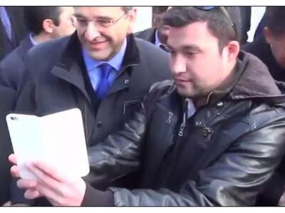 Δράμα: Ζήτησε να βγάλει selfie με τον Σα...