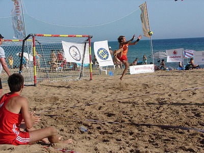 Πατρινοί στο 11ο πρωτάθλημα beach handba...