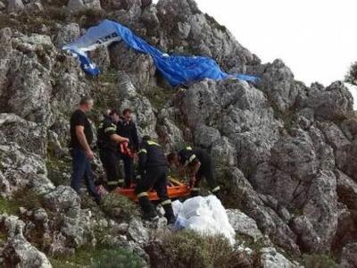 Νεκρός 59χρονος μετά από πτώση σε χαράδρ...