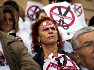 Στους δρόμους της Μαδρίτης γιατροί και νοσηλευτές 