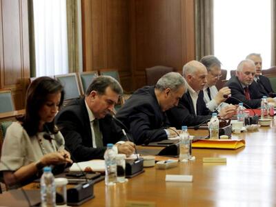 Συνεδριάζει εκτάκτως σήμερα η κυβερνητικ...